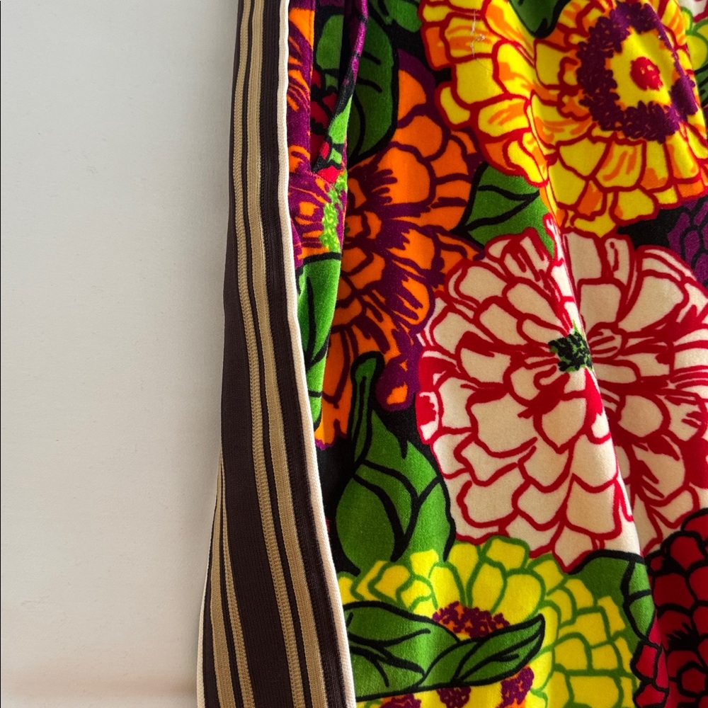 Gucci Multicolor Floral Shorts - Picture 2 of 4